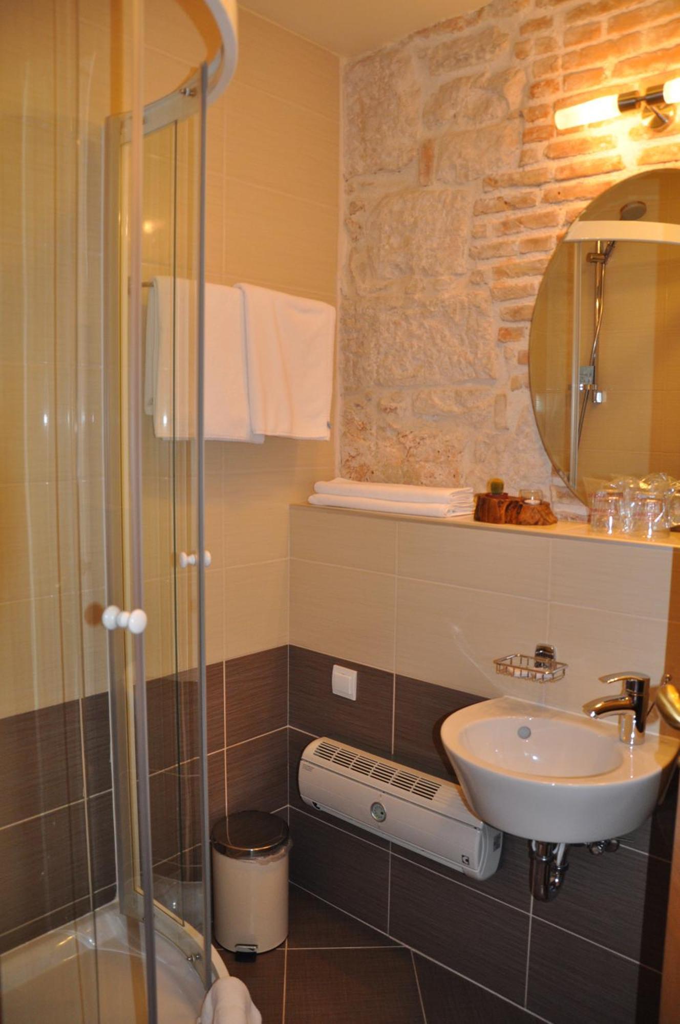 Hotel Carpymore Biograd Na Moru Eksteriør billede